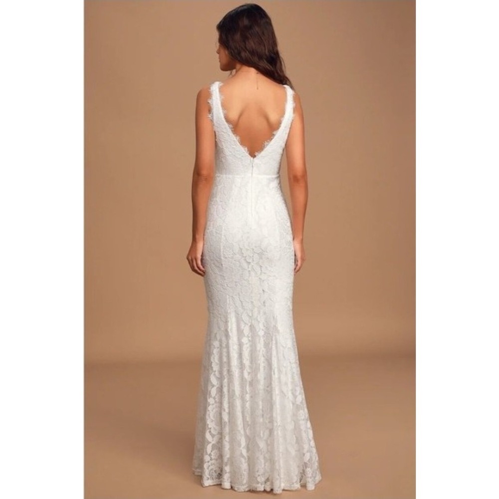 Lulus White Lace V Neck Fit N Flare Memermaid Wedding Dress Style# IDE76196 Nwt - Picture 2 of 14